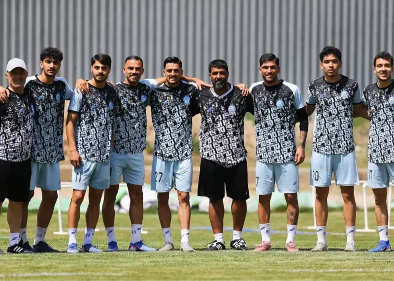 پاسخ تصویری استقلال به عکس گروهی پرسپولیس رقابت تمرینی هم داغ شد