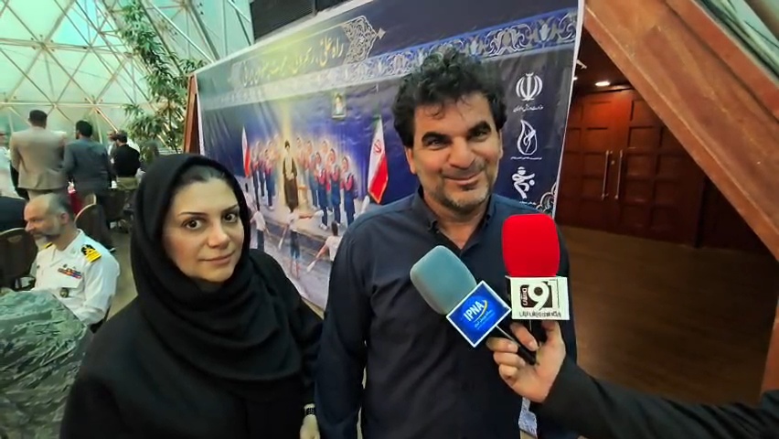 حسن خانمحمدی( و همسر ) بازیکن اسبق پرسپولیس در حاشیه مراسم پهلوانان غدیر