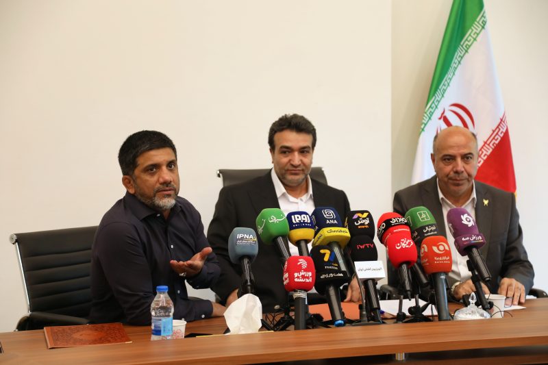 علیرضا دبیر: پاداش قهرمانان باید متناسب با زحماتشان باشد؛ ۲ میلیارد تومان کافی نیست