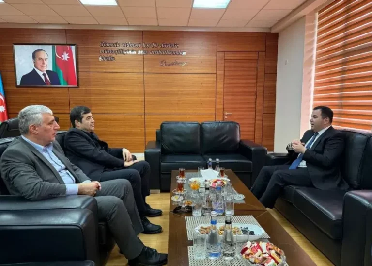 سفر دنیامالی