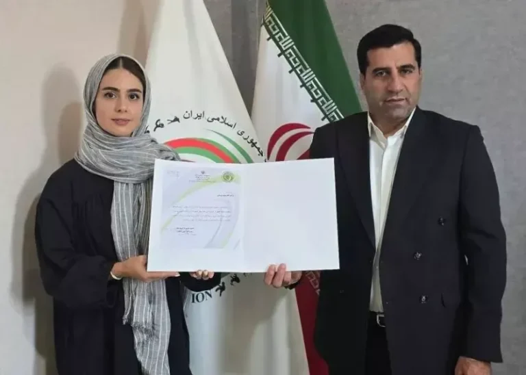 نیلوفر مردانی