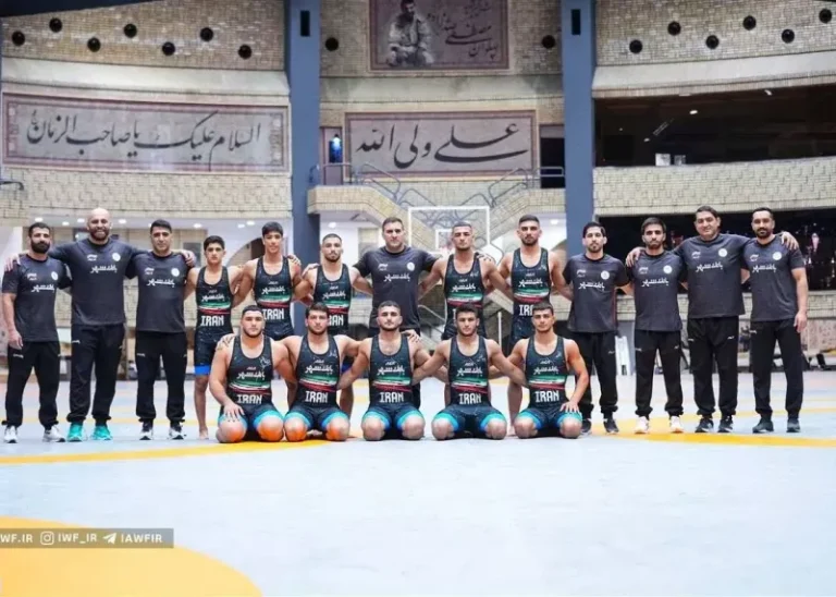 کشتی آزاد جوانان ایران راهی اسلواکی شد؛ ۱۰ نماینده در ترکیب تیم