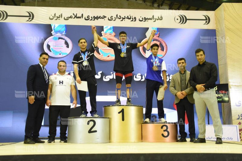 ماهان وطنپور با ۳ مدال در قزوین درخشید | طلای یکضرب و ۲ نقره برای وزنهبردار ایلامی